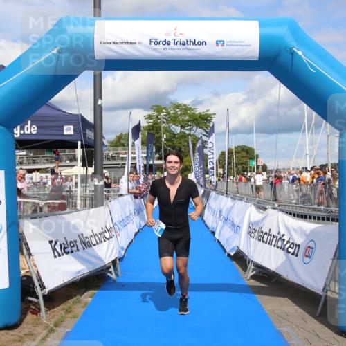 16.08.2026 - KN Förde Triathlon 2026 Markus Tischler http://msf.ph/oto/10002849 16.08.2026 14:14:43 Ziel 601, 606, 601, 606 meine-sportfotos.de
