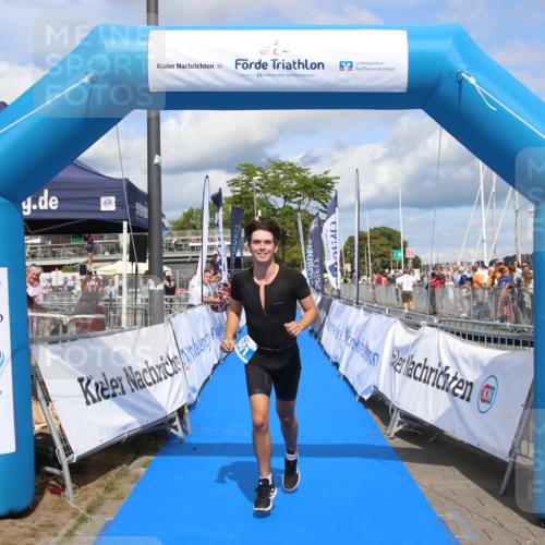 16.08.2026 - KN Förde Triathlon 2026 Markus Tischler http://msf.ph/oto/10002850 16.08.2026 14:14:44 Ziel 601, 601 meine-sportfotos.de