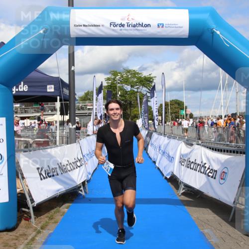 16.08.2026 - KN Förde Triathlon 2026 Markus Tischler http://msf.ph/oto/10002851 16.08.2026 14:14:44 Ziel 601, 601 meine-sportfotos.de