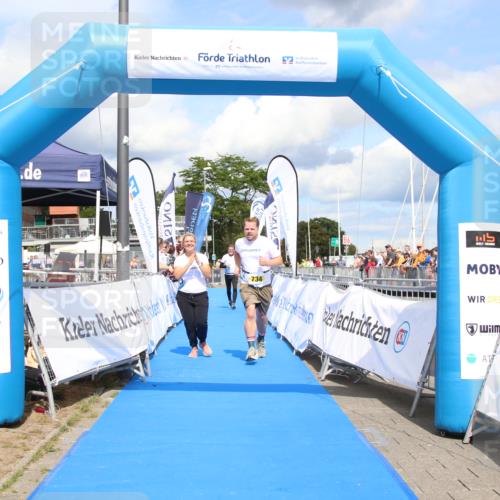 16.08.2026 - KN Förde Triathlon 2026 Markus Tischler http://msf.ph/oto/10002872 16.08.2026 14:16:46 Ziel 734, 734 meine-sportfotos.de