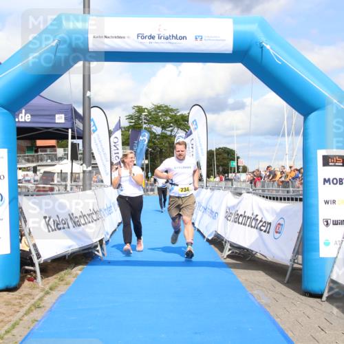 16.08.2026 - KN Förde Triathlon 2026 Markus Tischler http://msf.ph/oto/10002875 16.08.2026 14:16:46 Ziel 734, 734 meine-sportfotos.de