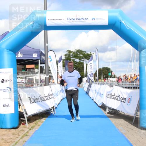 16.08.2026 - KN Förde Triathlon 2026 Markus Tischler http://msf.ph/oto/10002882 16.08.2026 14:16:51 Ziel 734, 734 meine-sportfotos.de