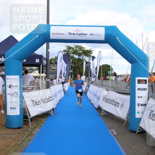 16.08.2026 - KN Förde Triathlon 2026 Markus Tischler http://msf.ph/oto/10002908 16.08.2026 14:21:52 Ziel 609, 609 meine-sportfotos.de