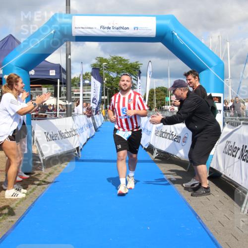 16.08.2026 - KN Förde Triathlon 2026 Markus Tischler http://msf.ph/oto/10002930 16.08.2026 14:28:51 Ziel 610, 610 meine-sportfotos.de