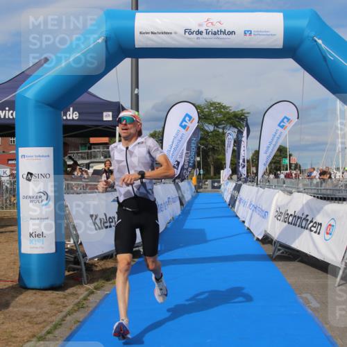 16.08.2026 - KN Förde Triathlon 2026 Markus Tischler http://msf.ph/oto/10002978 16.08.2026 16:01:17 Ziel 0, 27 meine-sportfotos.de