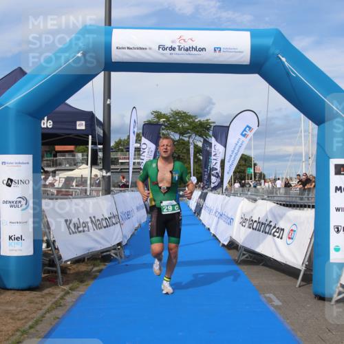 16.08.2026 - KN Förde Triathlon 2026 Markus Tischler http://msf.ph/oto/10003011 16.08.2026 16:03:02 Ziel 0, 29 meine-sportfotos.de