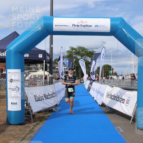 16.08.2026 - KN Förde Triathlon 2026 Markus Tischler http://msf.ph/oto/10003014 16.08.2026 16:04:01 Ziel 0, 28 meine-sportfotos.de