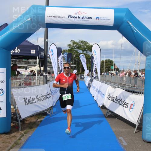 16.08.2026 - KN Förde Triathlon 2026 Markus Tischler http://msf.ph/oto/10003118 16.08.2026 16:08:12 Ziel 0, 36 meine-sportfotos.de