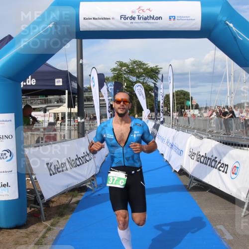 16.08.2026 - KN Förde Triathlon 2026 Markus Tischler http://msf.ph/oto/10003127 16.08.2026 16:08:42 Ziel 0, 37 meine-sportfotos.de