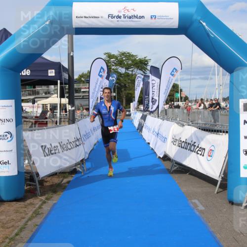 16.08.2026 - KN Förde Triathlon 2026 Markus Tischler http://msf.ph/oto/10003174 16.08.2026 16:12:21 Ziel 0, 5 meine-sportfotos.de