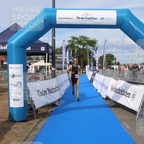 16.08.2026 - KN Förde Triathlon 2026 Markus Tischler http://msf.ph/oto/10003183 16.08.2026 16:12:45 Ziel 0, 11 meine-sportfotos.de
