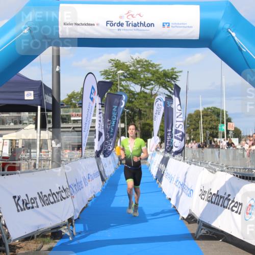 16.08.2026 - KN Förde Triathlon 2026 Markus Tischler http://msf.ph/oto/10003243 16.08.2026 16:17:55 Ziel 0, 3 meine-sportfotos.de