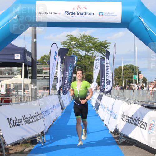 16.08.2026 - KN Förde Triathlon 2026 Markus Tischler http://msf.ph/oto/10003246 16.08.2026 16:17:55 Ziel 0, 3 meine-sportfotos.de