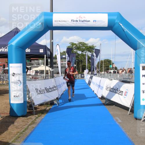 16.08.2026 - KN Förde Triathlon 2026 Markus Tischler http://msf.ph/oto/10003253 16.08.2026 16:20:14 Ziel 0, 2 meine-sportfotos.de