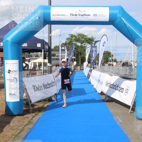 16.08.2026 - KN Förde Triathlon 2026 Markus Tischler http://msf.ph/oto/10003274 16.08.2026 16:21:31 Ziel 0, 8 meine-sportfotos.de