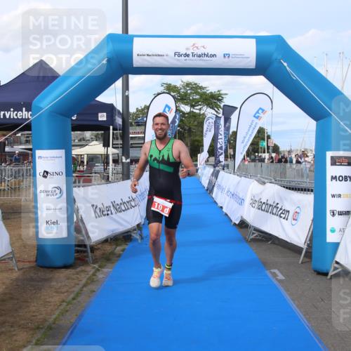 16.08.2026 - KN Förde Triathlon 2026 Markus Tischler http://msf.ph/oto/10003289 16.08.2026 16:22:20 Ziel 0, 10 meine-sportfotos.de