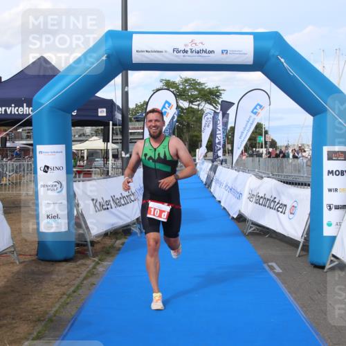 16.08.2026 - KN Förde Triathlon 2026 Markus Tischler http://msf.ph/oto/10003291 16.08.2026 16:22:21 Ziel 0, 10 meine-sportfotos.de