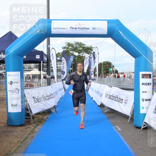 16.08.2026 - KN Förde Triathlon 2026 Markus Tischler http://msf.ph/oto/10003299 16.08.2026 16:22:49 Ziel 0, 15 meine-sportfotos.de