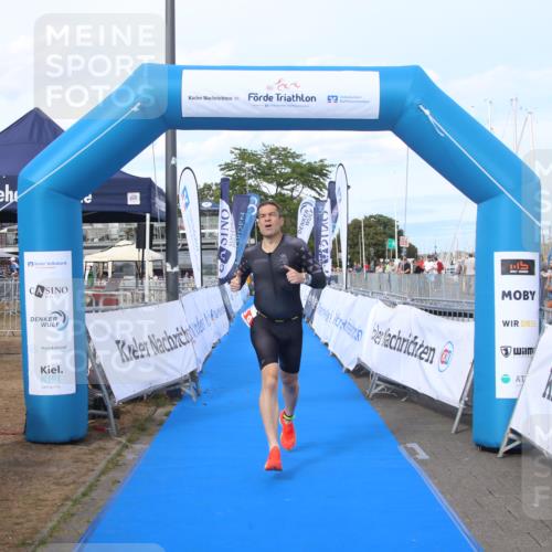 16.08.2026 - KN Förde Triathlon 2026 Markus Tischler http://msf.ph/oto/10003301 16.08.2026 16:22:49 Ziel 0, 15 meine-sportfotos.de