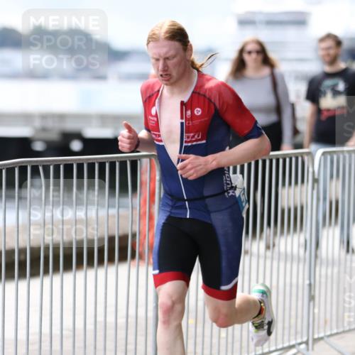 16.08.2026 - KN Förde Triathlon 2026 Antke Förster http://msf.ph/oto/10003381 16.08.2026 13:16:29 Laufen  meine-sportfotos.de