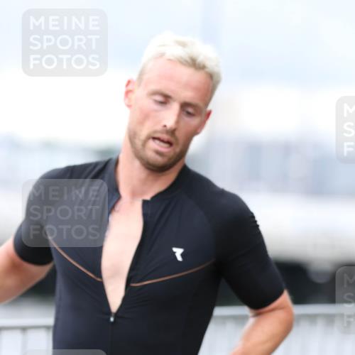 16.08.2026 - KN Förde Triathlon 2026 Antke Förster http://msf.ph/oto/10003404 16.08.2026 11:36:36 Laufen  meine-sportfotos.de