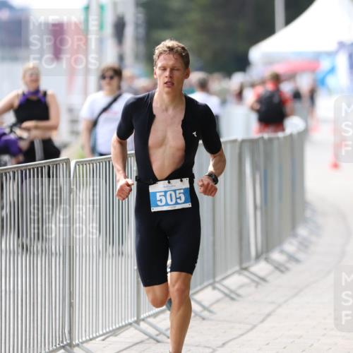 16.08.2026 - KN Förde Triathlon 2026 Antke Förster http://msf.ph/oto/10003417 16.08.2026 13:21:47 Laufen 505 meine-sportfotos.de