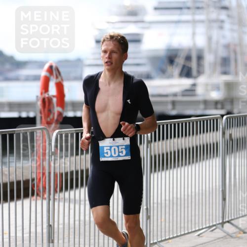 16.08.2026 - KN Förde Triathlon 2026 Antke Förster http://msf.ph/oto/10003423 16.08.2026 13:21:50 Laufen 505 meine-sportfotos.de
