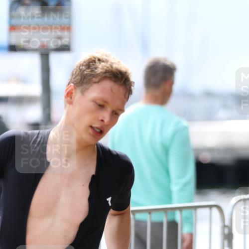 16.08.2026 - KN Förde Triathlon 2026 Antke Förster http://msf.ph/oto/10003435 16.08.2026 13:21:52 Laufen 505 meine-sportfotos.de