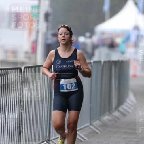 16.08.2026 - KN Förde Triathlon 2026 Antke Förster http://msf.ph/oto/10003445 16.08.2026 09:55:37 Laufen 102 meine-sportfotos.de