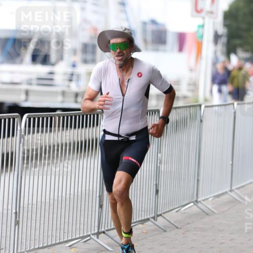 16.08.2026 - KN Förde Triathlon 2026 Antke Förster http://msf.ph/oto/10003494 16.08.2026 11:39:35 Laufen  meine-sportfotos.de