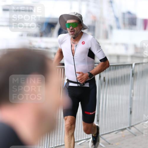 16.08.2026 - KN Förde Triathlon 2026 Antke Förster http://msf.ph/oto/10003497 16.08.2026 11:39:36 Laufen  meine-sportfotos.de