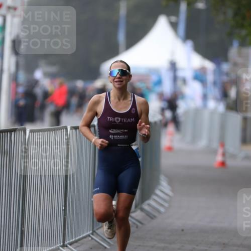 16.08.2026 - KN Förde Triathlon 2026 Antke Förster http://msf.ph/oto/10003514 16.08.2026 09:58:50 Laufen  meine-sportfotos.de