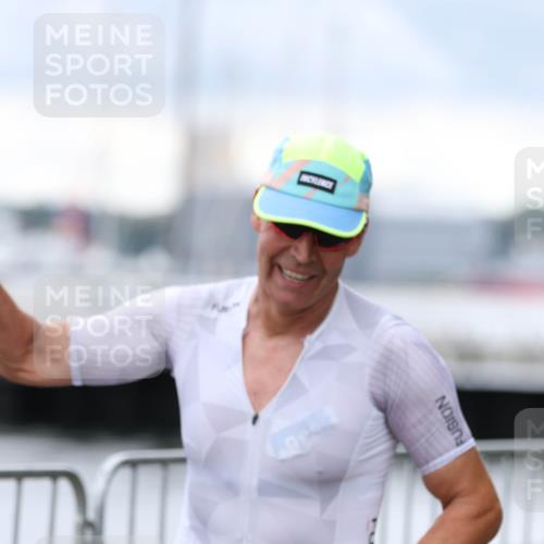 16.08.2026 - KN Förde Triathlon 2026 Antke Förster http://msf.ph/oto/10003680 16.08.2026 11:43:08 Laufen  meine-sportfotos.de