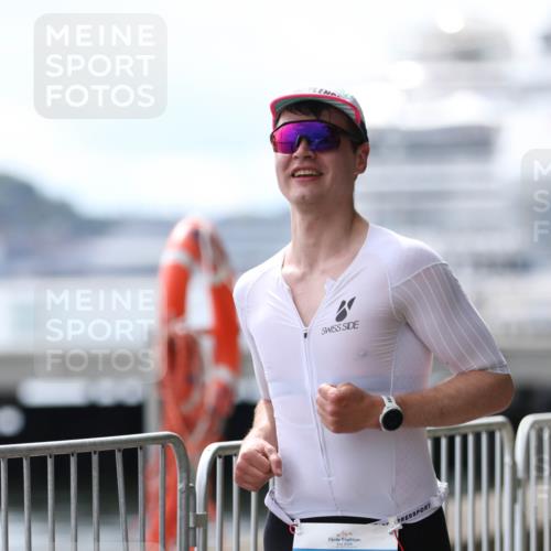 16.08.2026 - KN Förde Triathlon 2026 Antke Förster http://msf.ph/oto/10003708 16.08.2026 13:28:01 Laufen 2026, 511 meine-sportfotos.de