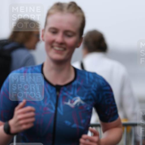 16.08.2026 - KN Förde Triathlon 2026 Antke Förster http://msf.ph/oto/10003724 16.08.2026 10:04:06 Laufen 142 meine-sportfotos.de