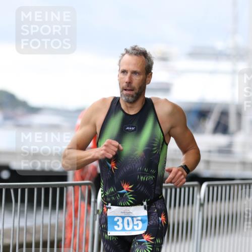 16.08.2026 - KN Förde Triathlon 2026 Antke Förster http://msf.ph/oto/10003752 16.08.2026 11:43:58 Laufen 7001, 305 meine-sportfotos.de