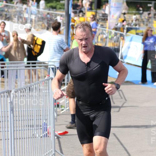 16.08.2026 - KN Förde Triathlon 2026 Antke Förster http://msf.ph/oto/10003767 16.08.2026 15:03:25 Laufen  meine-sportfotos.de