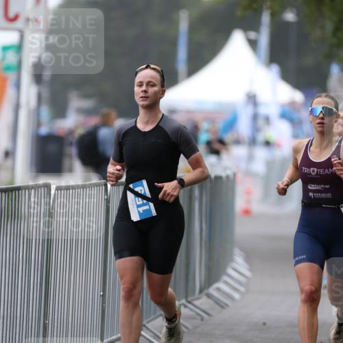 16.08.2026 - KN Förde Triathlon 2026 Antke Förster http://msf.ph/oto/10003804 16.08.2026 10:05:11 Laufen  meine-sportfotos.de