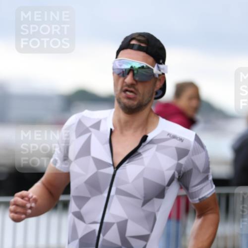 16.08.2026 - KN Förde Triathlon 2026 Antke Förster http://msf.ph/oto/10003813 16.08.2026 11:44:53 Laufen 331 meine-sportfotos.de