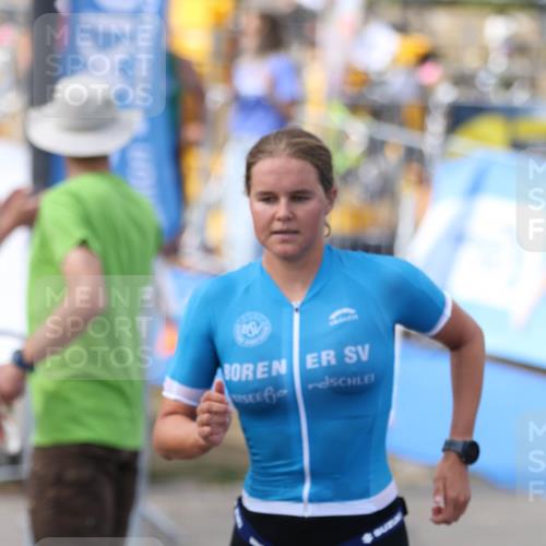 16.08.2026 - KN Förde Triathlon 2026 Antke Förster http://msf.ph/oto/10003815 16.08.2026 15:06:07 Laufen  meine-sportfotos.de