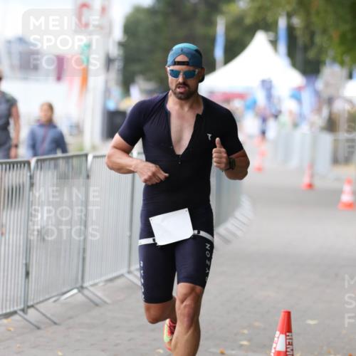 16.08.2026 - KN Förde Triathlon 2026 Antke Förster http://msf.ph/oto/10003821 16.08.2026 11:45:06 Laufen  meine-sportfotos.de