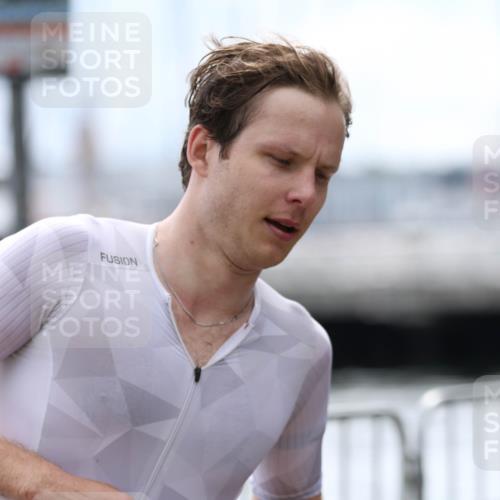 16.08.2026 - KN Förde Triathlon 2026 Antke Förster http://msf.ph/oto/10003850 16.08.2026 13:29:20 Laufen  meine-sportfotos.de