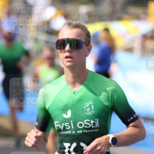 16.08.2026 - KN Förde Triathlon 2026 Antke Förster http://msf.ph/oto/10003931 16.08.2026 15:07:31 Laufen  meine-sportfotos.de