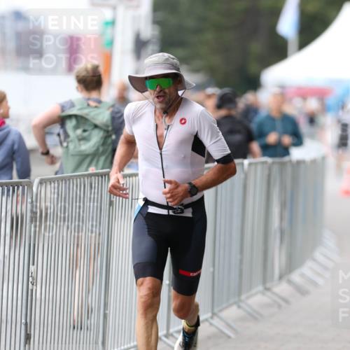 16.08.2026 - KN Förde Triathlon 2026 Antke Förster http://msf.ph/oto/10004009 16.08.2026 11:46:53 Laufen  meine-sportfotos.de
