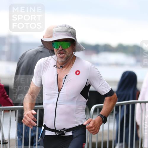 16.08.2026 - KN Förde Triathlon 2026 Antke Förster http://msf.ph/oto/10004017 16.08.2026 11:46:56 Laufen  meine-sportfotos.de