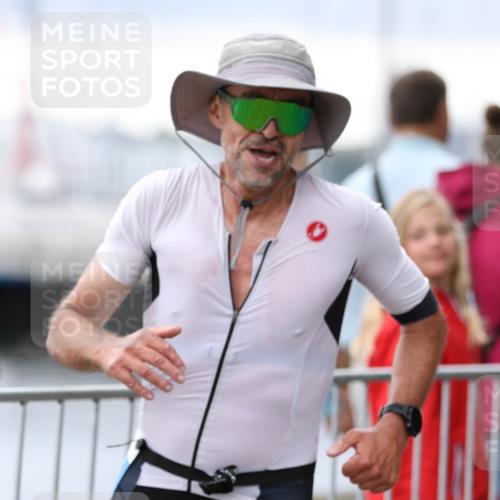 16.08.2026 - KN Förde Triathlon 2026 Antke Förster http://msf.ph/oto/10004021 16.08.2026 11:46:57 Laufen  meine-sportfotos.de