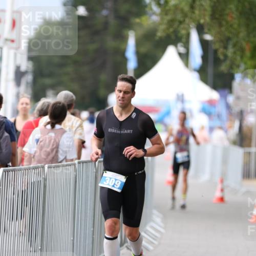 16.08.2026 - KN Förde Triathlon 2026 Antke Förster http://msf.ph/oto/10004077 16.08.2026 11:47:58 Laufen 309 meine-sportfotos.de