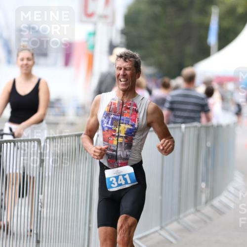 16.08.2026 - KN Förde Triathlon 2026 Antke Förster http://msf.ph/oto/10004113 16.08.2026 11:48:10 Laufen 341 meine-sportfotos.de