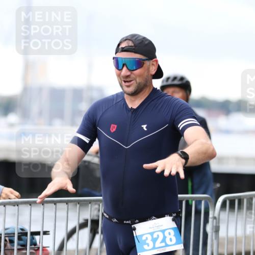 16.08.2026 - KN Förde Triathlon 2026 Antke Förster http://msf.ph/oto/10004229 16.08.2026 11:48:59 Laufen 328 meine-sportfotos.de