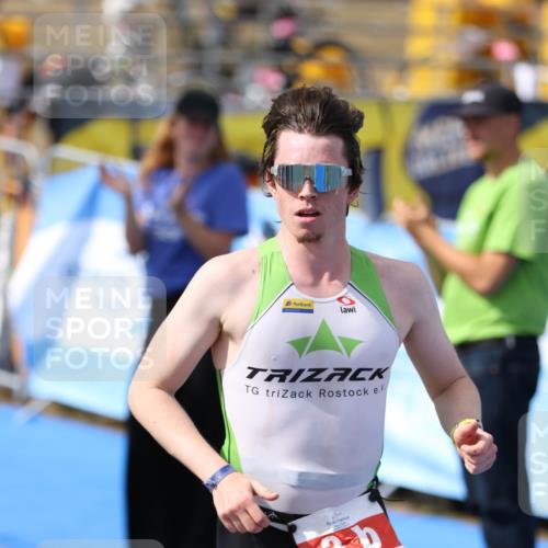 16.08.2026 - KN Förde Triathlon 2026 Antke Förster http://msf.ph/oto/10004247 16.08.2026 15:24:13 Laufen 20, 3 meine-sportfotos.de